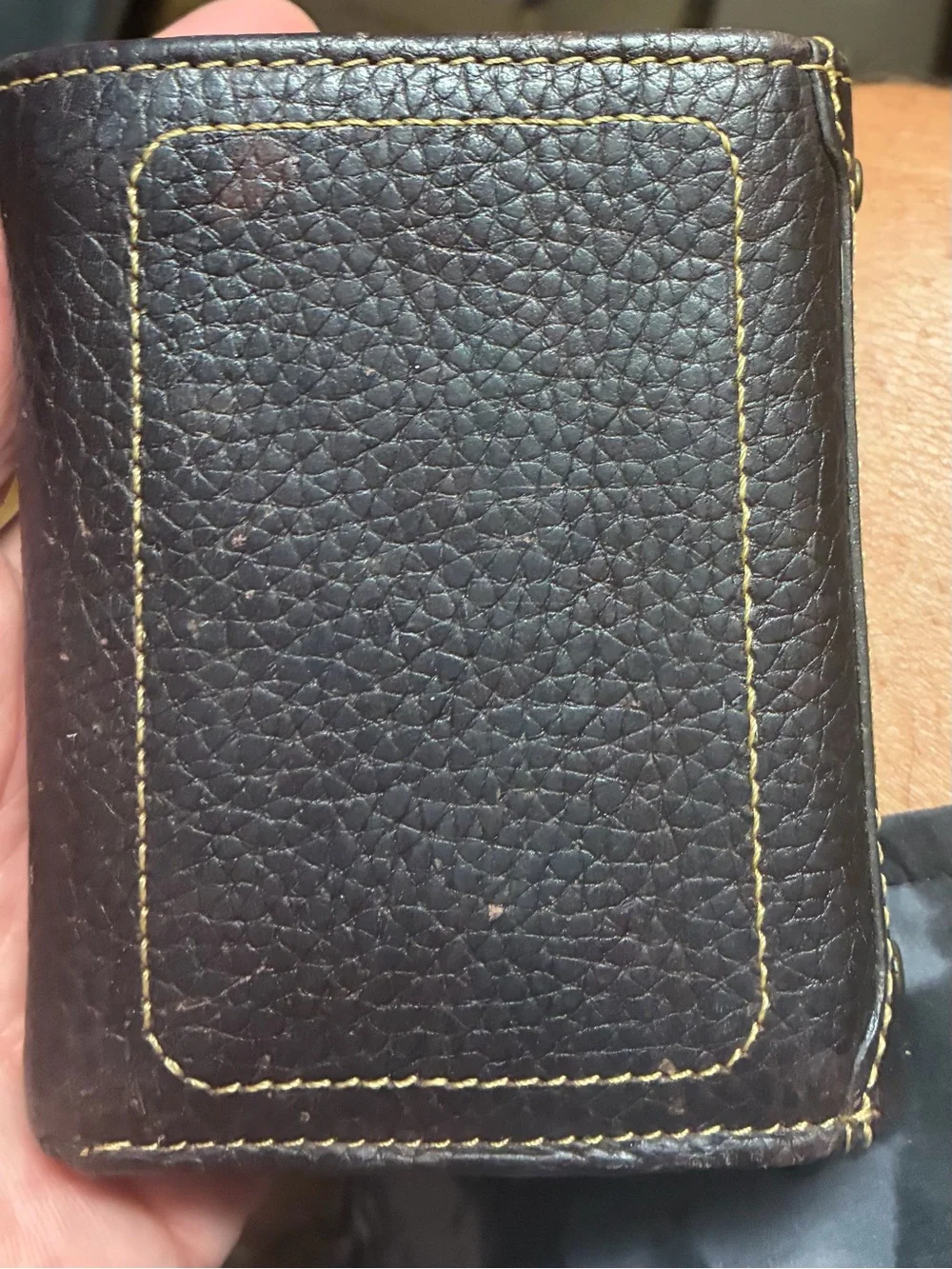Carhartt Men’s Leather Bifold Wallet Brown Black Genuine Leather w/ Original Tin